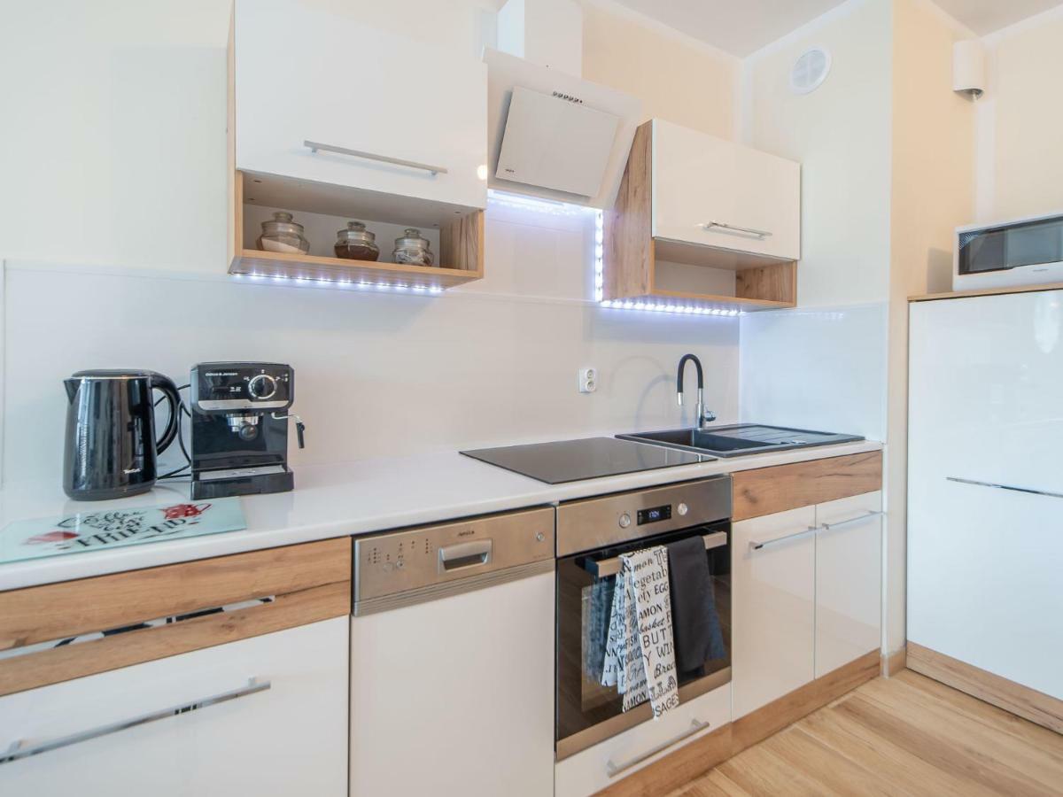 Color Apartments Apartament Black & White Kołobrzeg Extérieur photo
